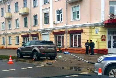 Фотофакт: авария на улице Ильича. Семилетнюю девочку увезли в больницу